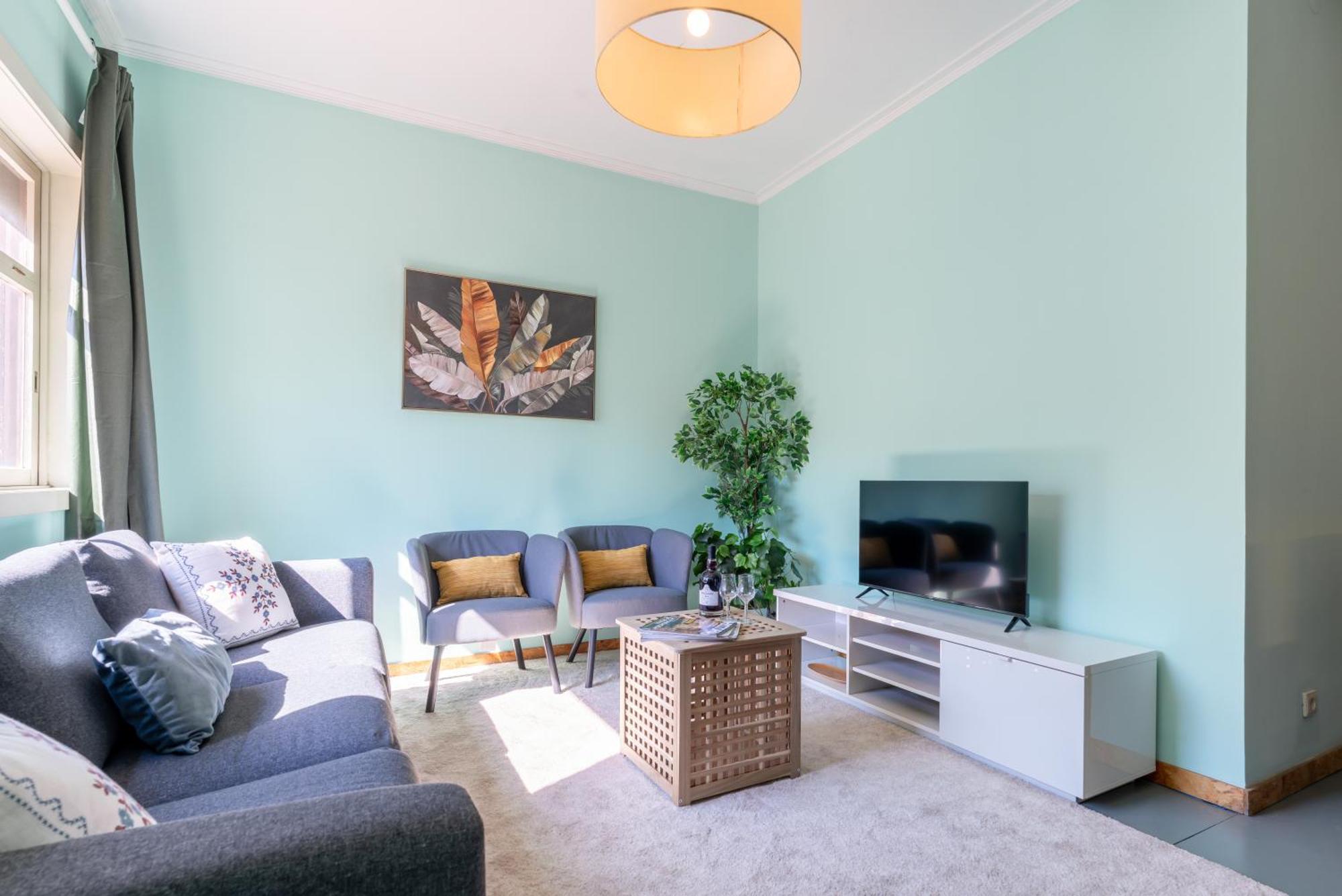 Апартаменты Host Wise - Colorful Bright Flat With Balcony Порту Экстерьер фото